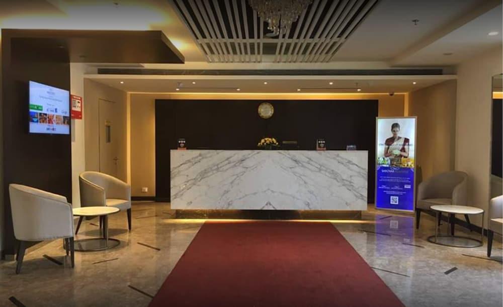 Deventure Sarovar Portico Kapashera, New Delhi Kültér fotó